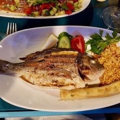 Fisch, seabream oder seabrass, waren der Hit beim abendlichen Restaurantbesuch