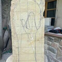 Erste Skizze auf den Stein