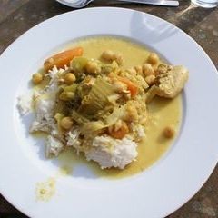 Samstag: Hauptgericht Curryhühnchen mit Basmatireis