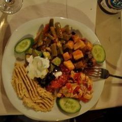 Yemek türkiyce cok güzel !!